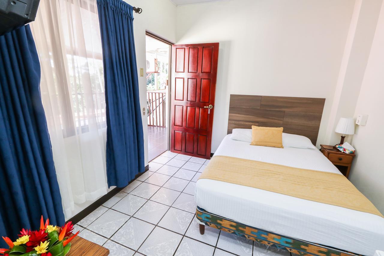 Hotel Flor Blanca Мануэль-Антонио Экстерьер фото