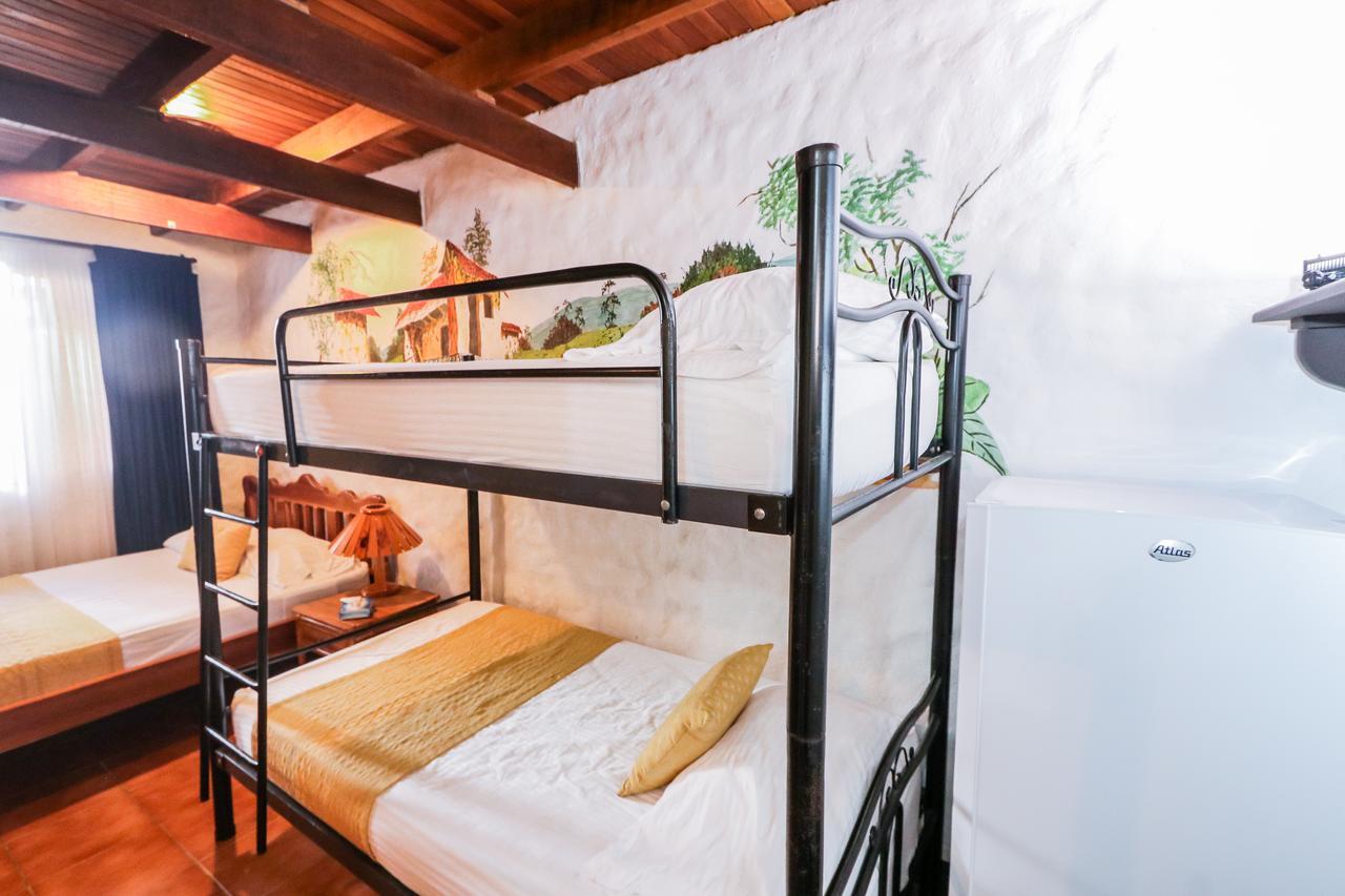 Hotel Flor Blanca Мануэль-Антонио Экстерьер фото