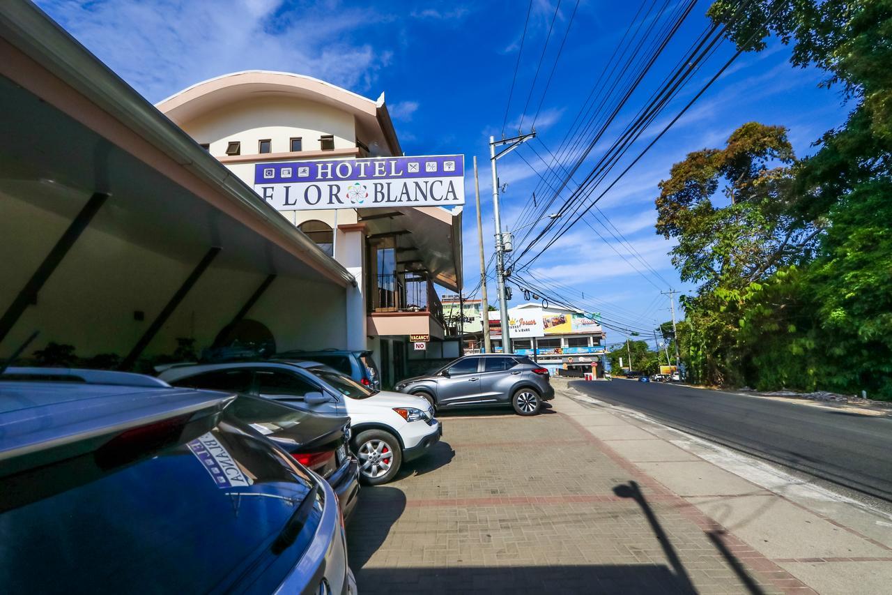 Hotel Flor Blanca Мануэль-Антонио Экстерьер фото