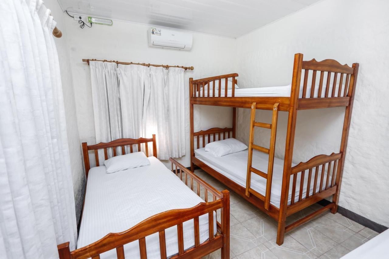 Hotel Flor Blanca Мануэль-Антонио Экстерьер фото